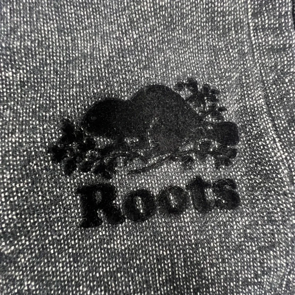 Roots sweatpants dark